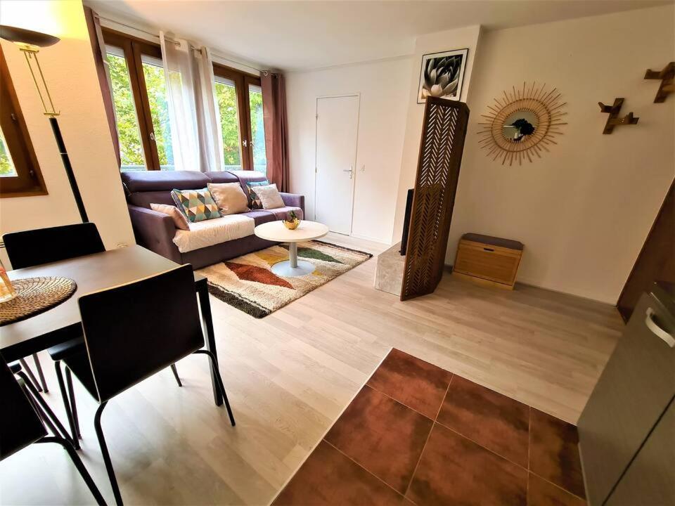 Joli T2 Lumineux Et Cosy Au Centre D'Annecy Apartment Екстериор снимка